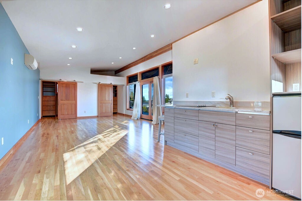 4322 29th Avenue West Seattle, WA 98199 - Photo 26 of 39