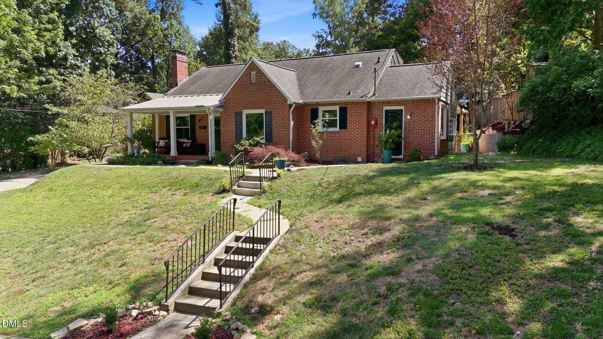 2701 Van Dyke Avenue Raleigh, NC 27607 - Photo 6 of 54
