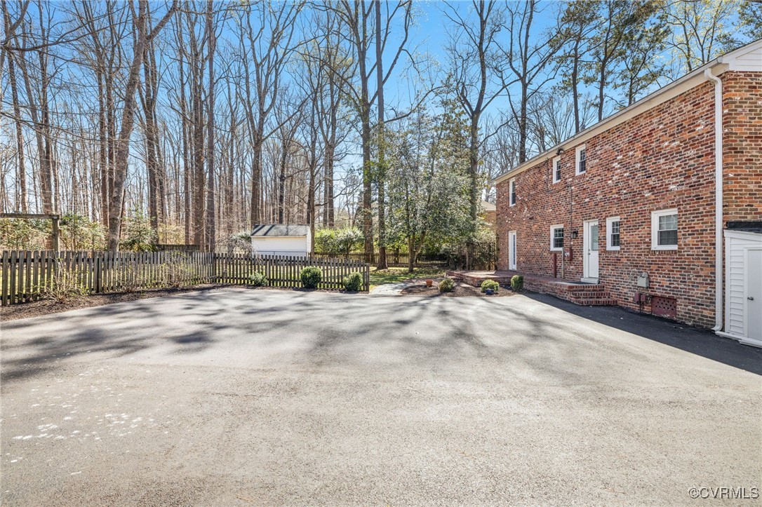 4001 Cheyenne Road Richmond, VA 23235 - Photo 39 of 48 Gallery Image 39