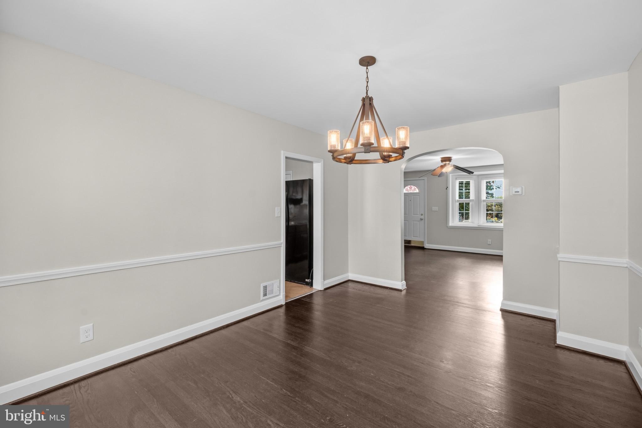 322 Stanmore Road Baltimore, MD 21212 - Photo 10 of 39 Dining room