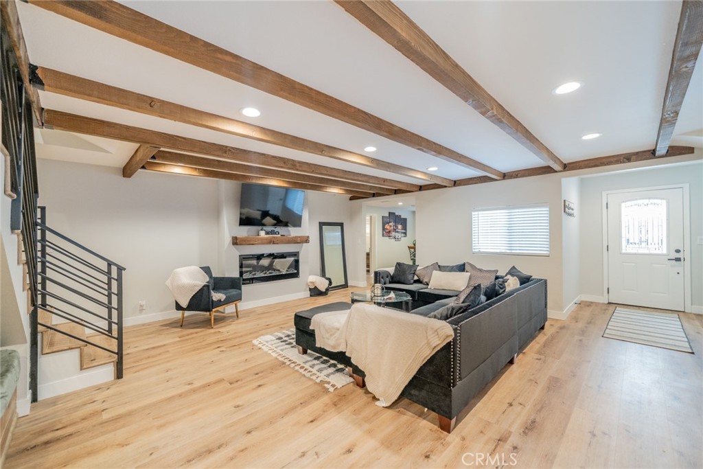 707 Rocky Loop Crestline, CA 92325 - Photo 4 of 50