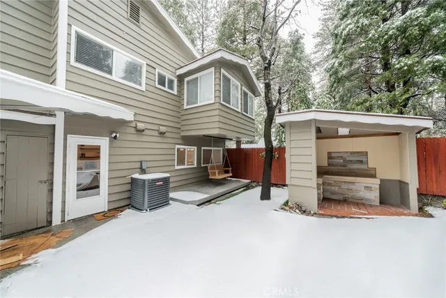 $628,000 | 707 Rocky Loop, Crestline, CA 92325