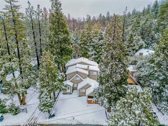 $628,000 | 707 Rocky Loop, Crestline, CA 92325