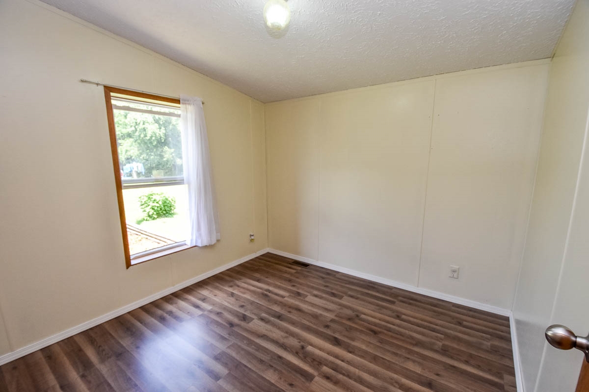 4155 East Farr Road Bloomington, IN 47408 - Photo 15 of 21