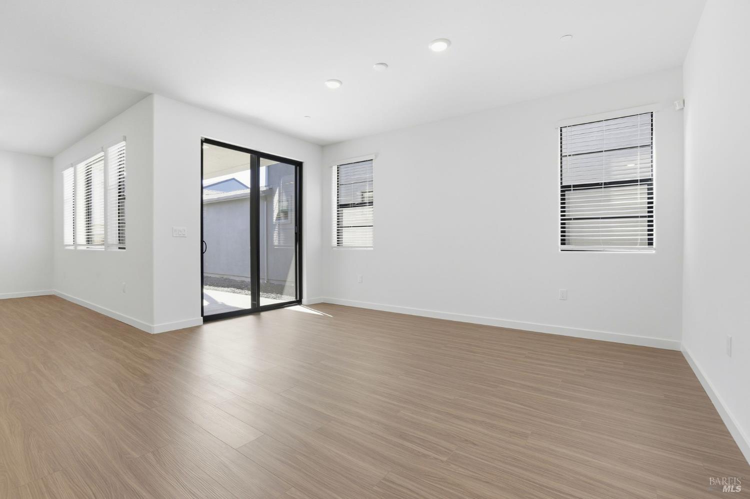 9133 Camino Colegio Rohnert Park, CA 94928 - Photo 4 of 13