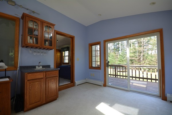 10 Natalie Road Chelmsford, MA 01824 - Photo 12 of 30 Gallery Image 12