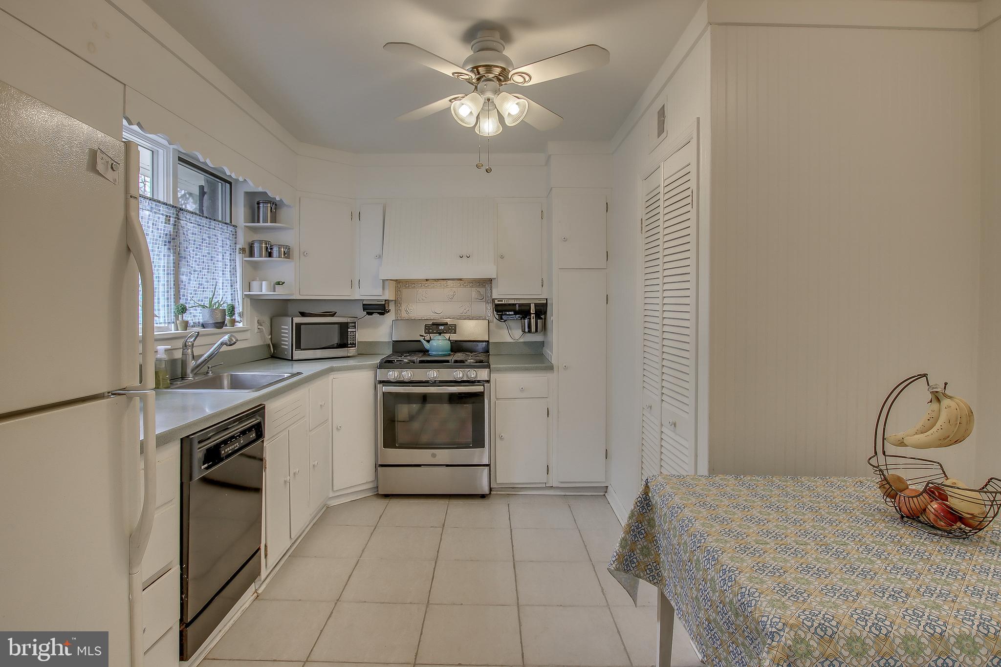 22 Devonwood Road Wayne, PA 19087 - Photo 14 of 40