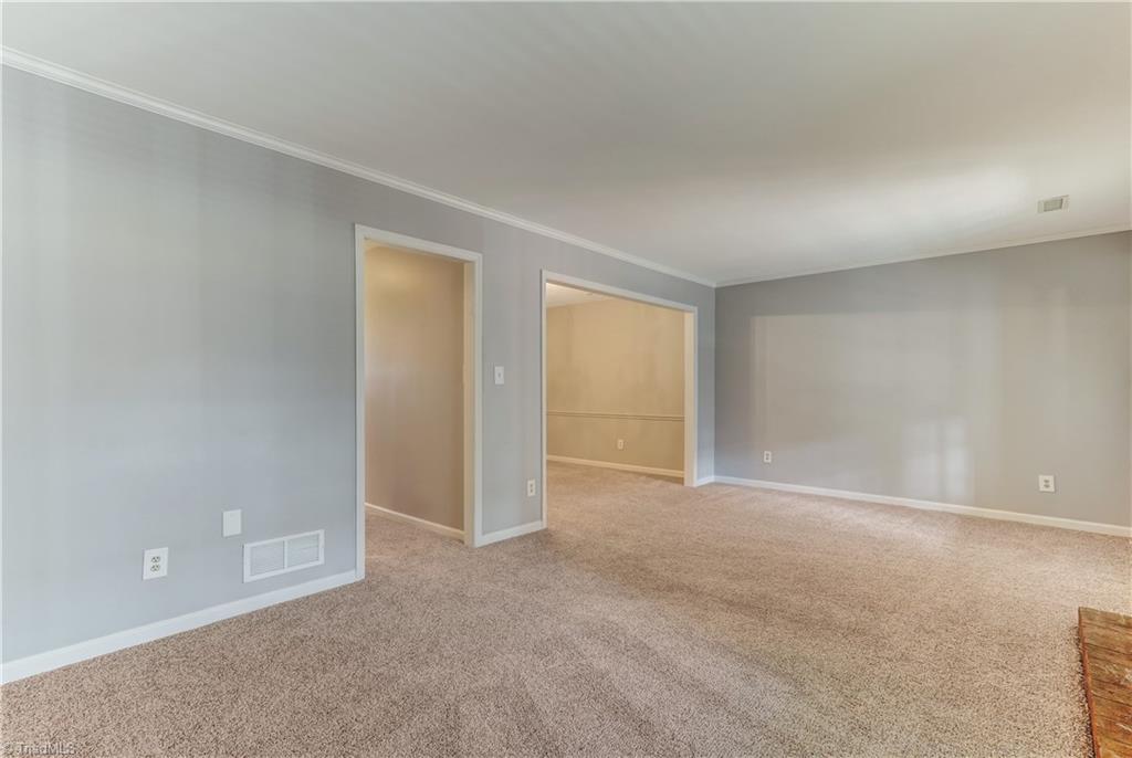 4901 Tower Road, Unit D Greensboro, NC 27410 - Photo 14 of 30 Living Room