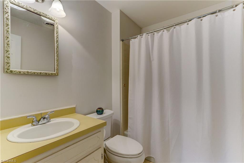 4901 Tower Road, Unit D Greensboro, NC 27410 - Photo 24 of 30 Full Bath