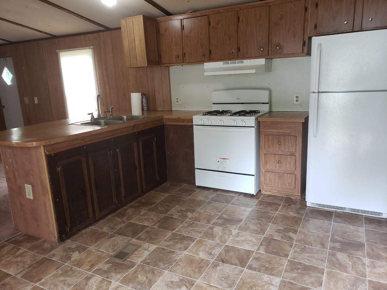 5370 Porter Rd Extension, Unit B St. Augustine, FL 32095 - Photo 13 of 19 Kitchen