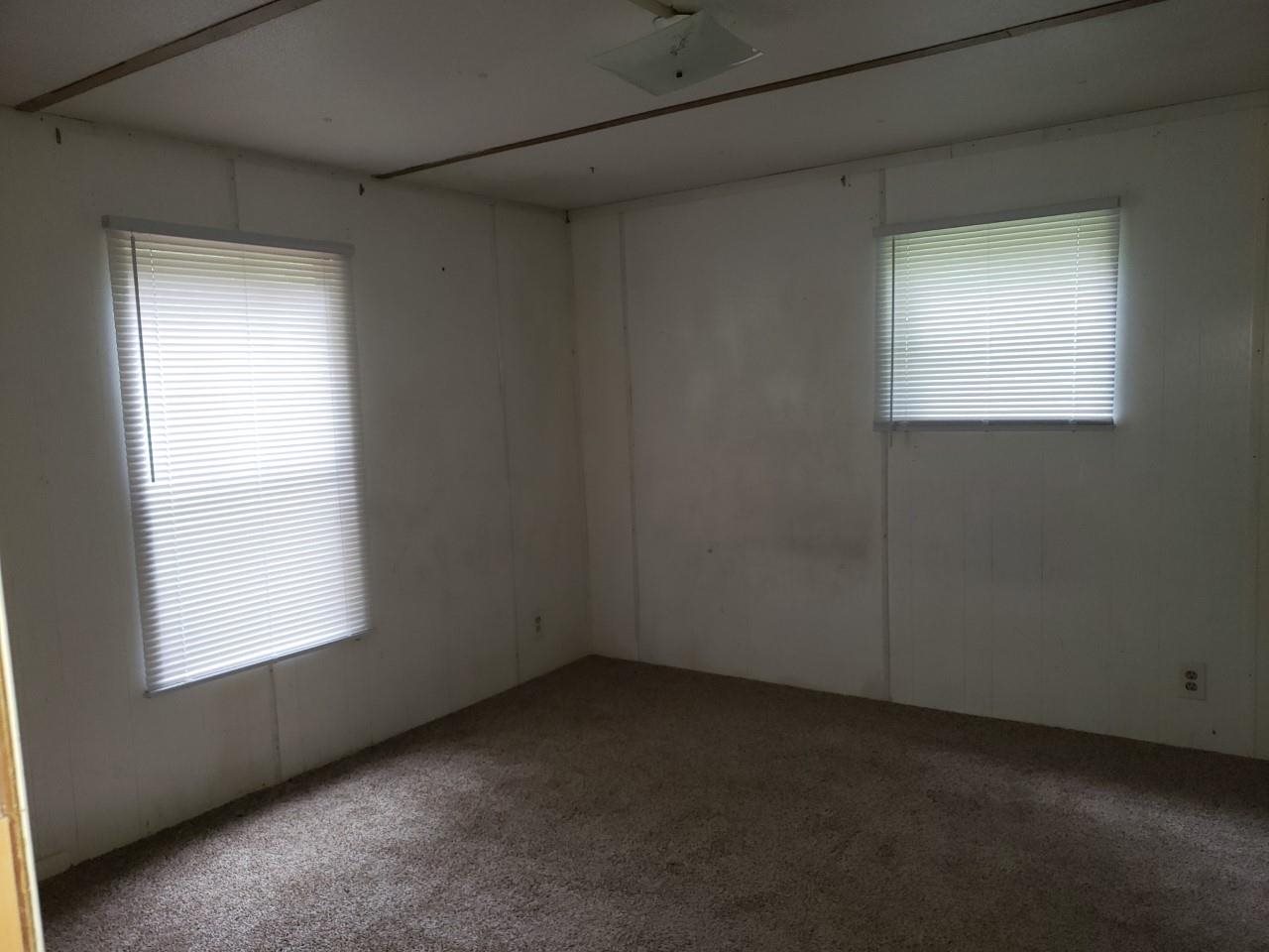 5370 Porter Rd Extension, Unit B St. Augustine, FL 32095 - Photo 9 of 19 Back Bedroom