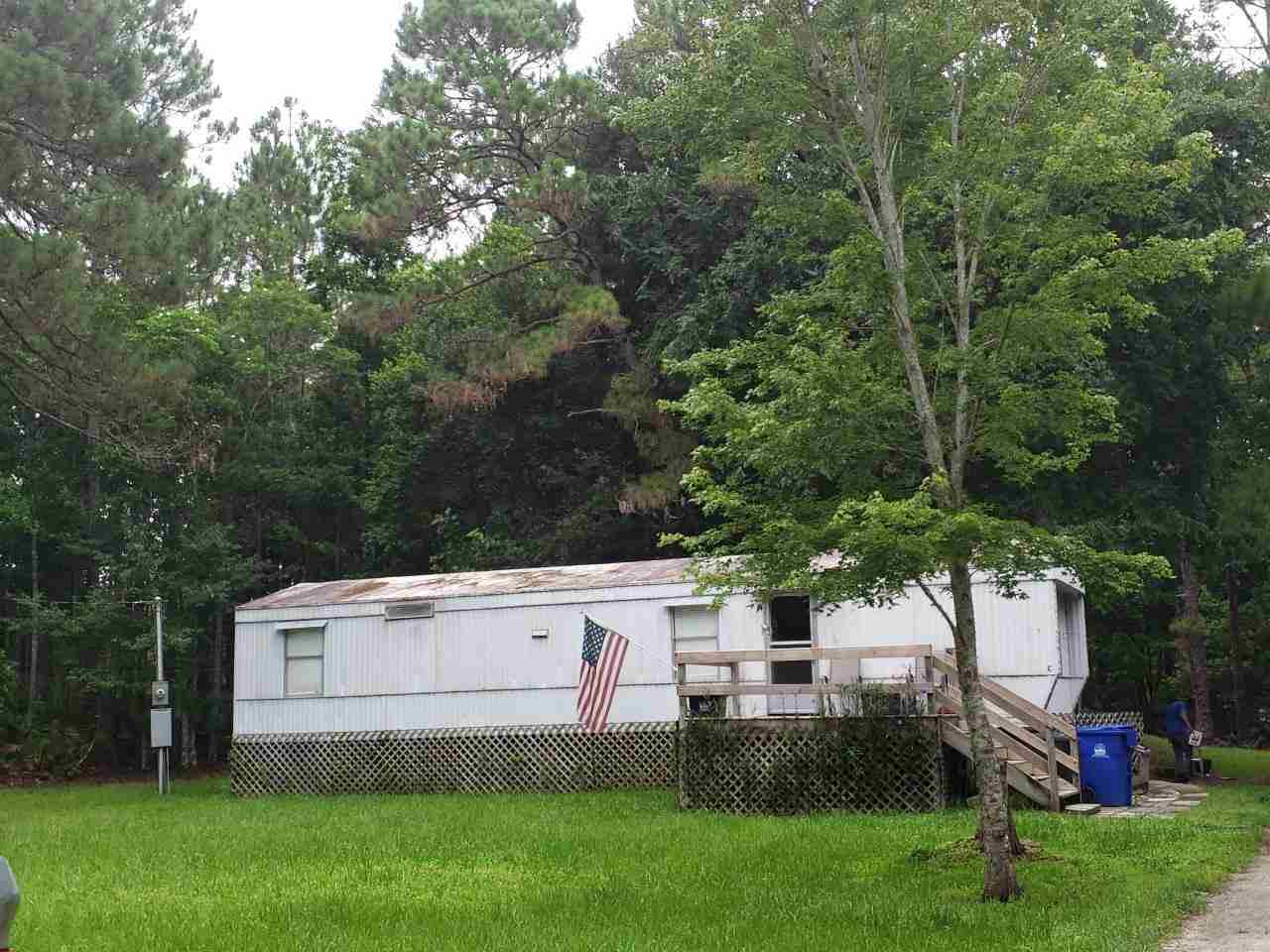 5370 Porter Rd Extension, Unit B St. Augustine, FL 32095 - Photo 10 of 19 Unit 3 Occupied NO Interior Photos