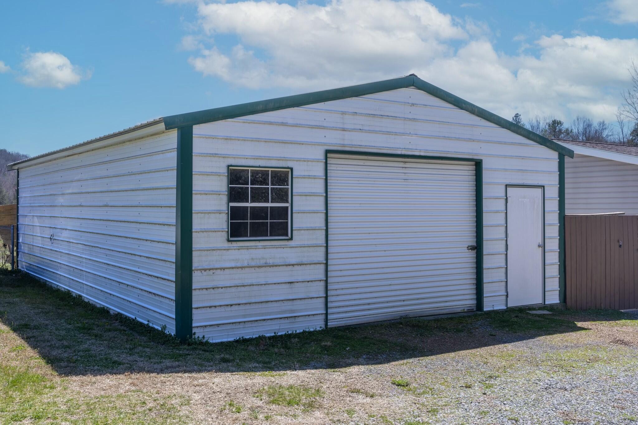 8298 North Nopone Valley Road Decatur, TN 37322 - Photo 25 of 29 Gallery Image 25