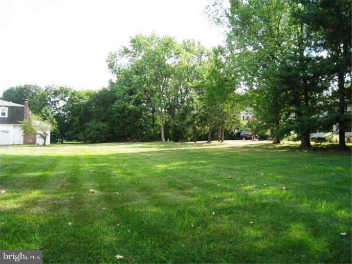 367 Ramsey Road Yardley, PA 19067 - Photo 20 of 21 Exterior Back