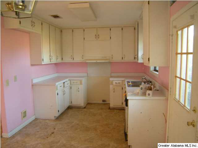798 9th Street Southwest Vernon, AL 35592 - Photo 3 of 19