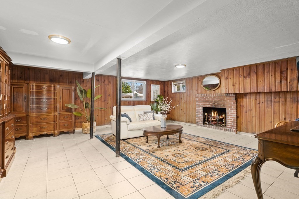 18 Travis Drive Newton, MA 02467 - Photo 14 of 21