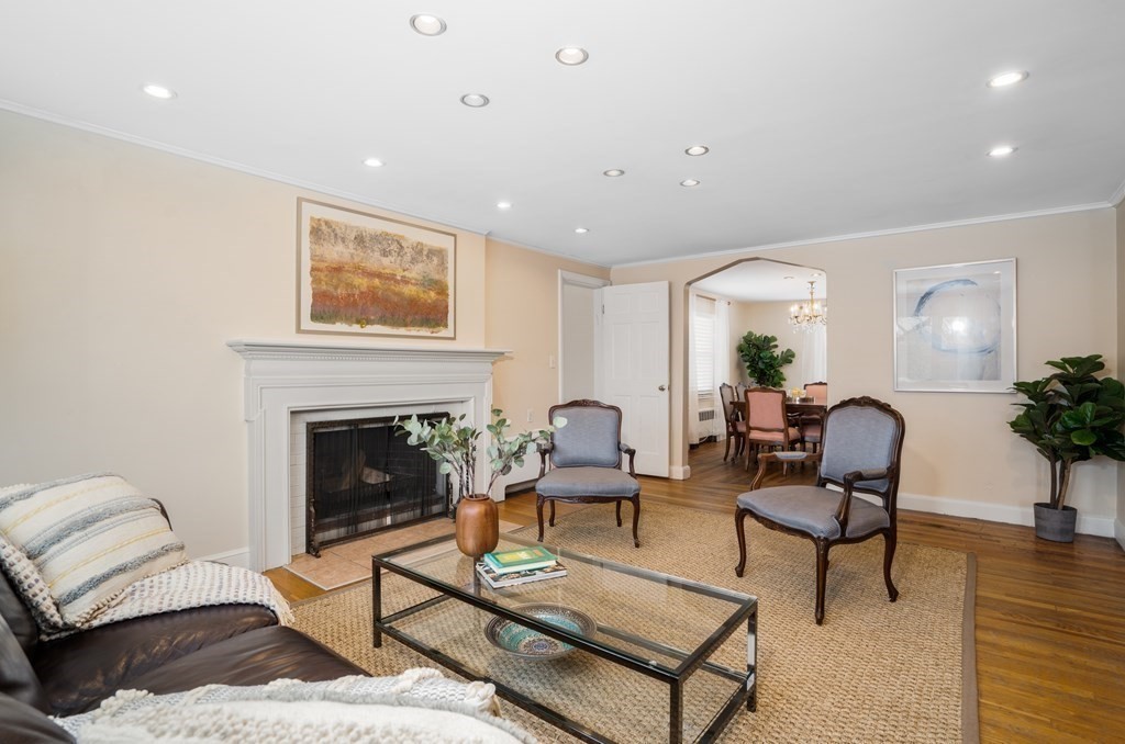 18 Travis Drive Newton, MA 02467 - Photo 3 of 21