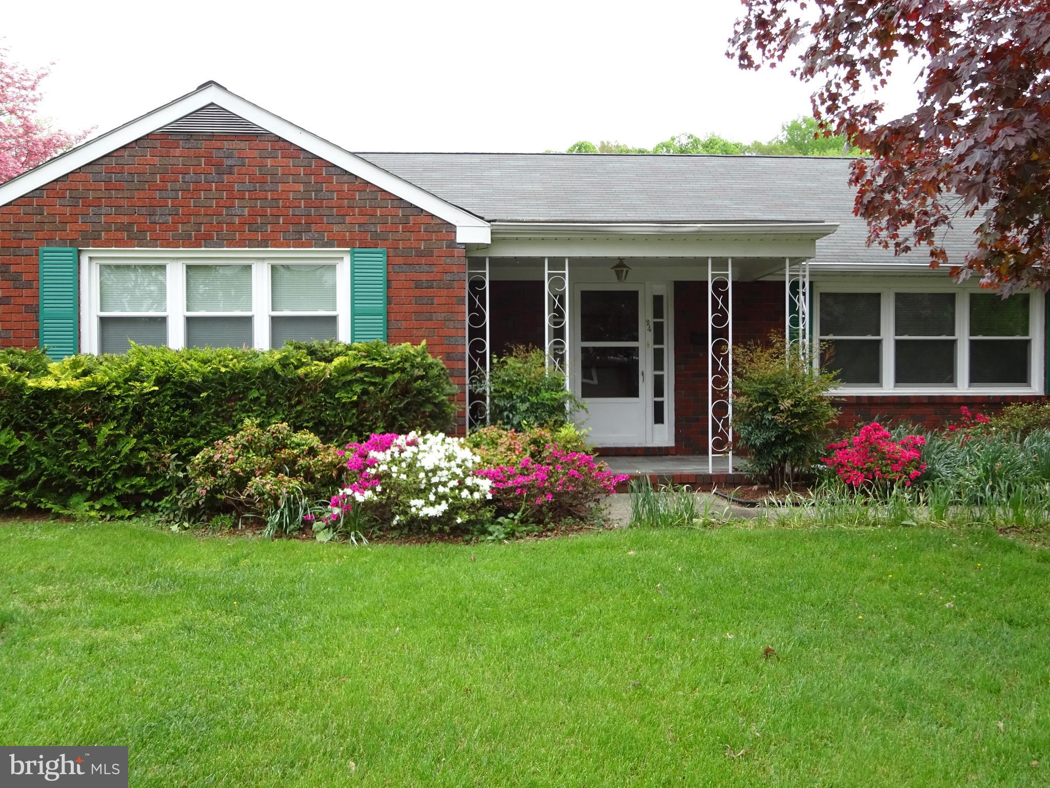 24 Meadow Road Pennsville, NJ 08070 - Photo 1 of 35 Front Exterior