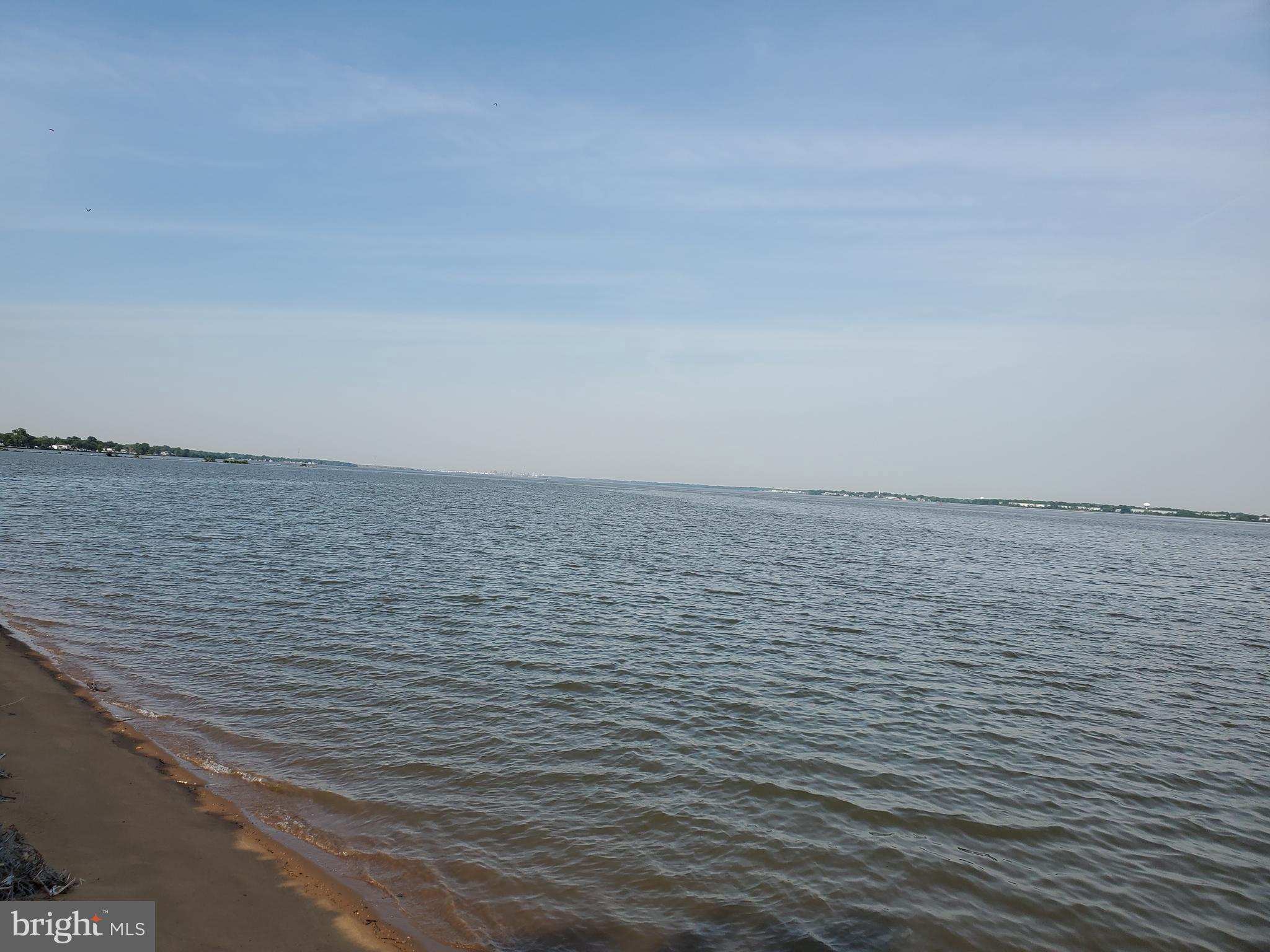24 Meadow Road Pennsville, NJ 08070 - Photo 34 of 35 Nearby View of Delaware River