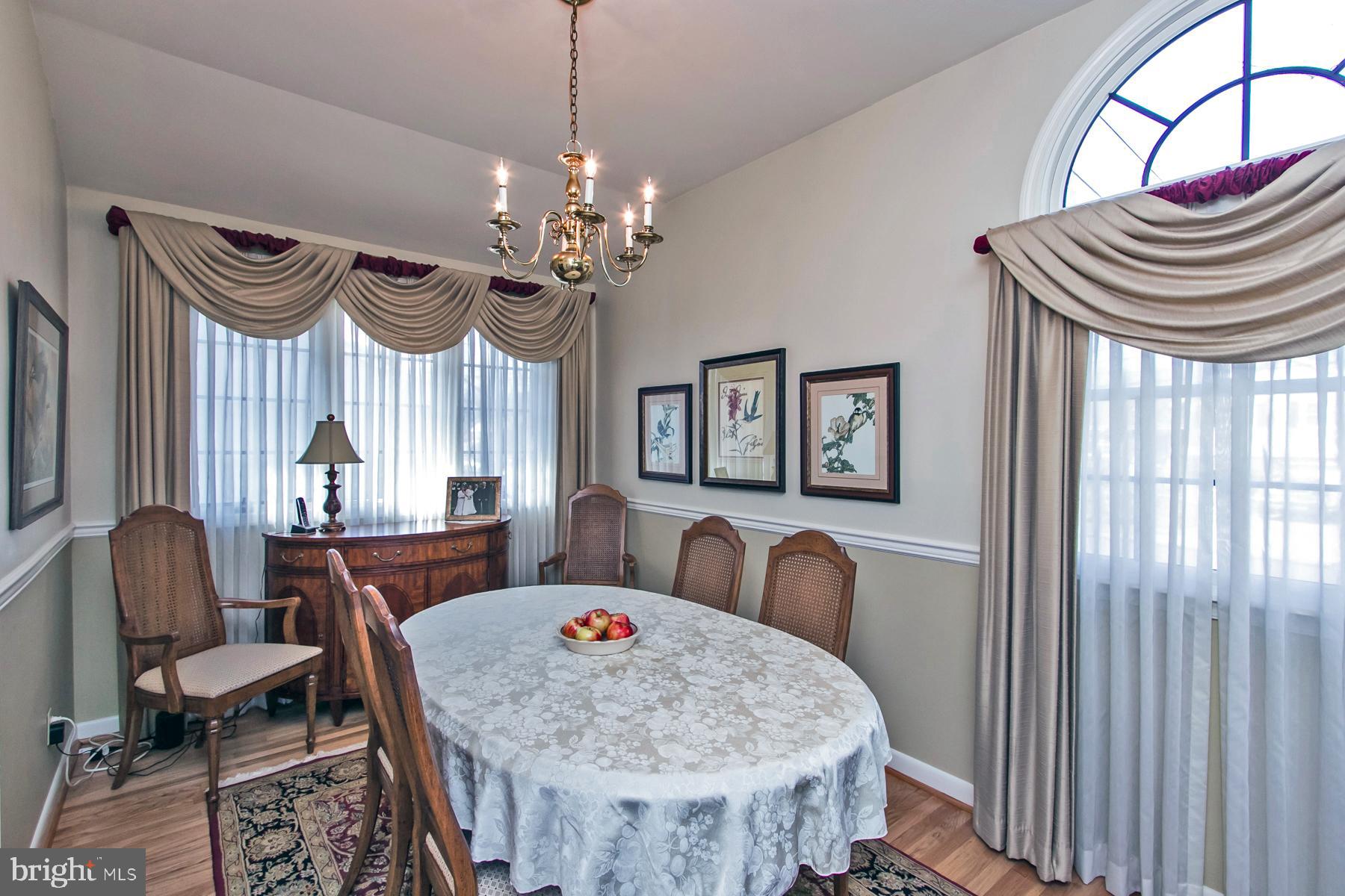 805 Johns Road Cherry Hill, NJ 08034 - Photo 6 of 26 Dining Room with Beautiful Custom Window