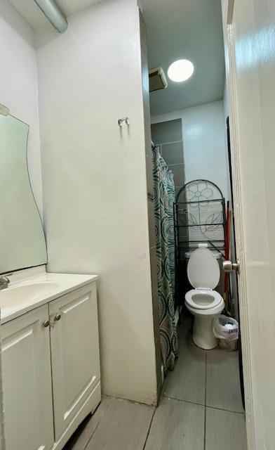 541 Kings Highway Brooklyn, NY 11223 - Photo 2 of 10 a bathroom with a toilet