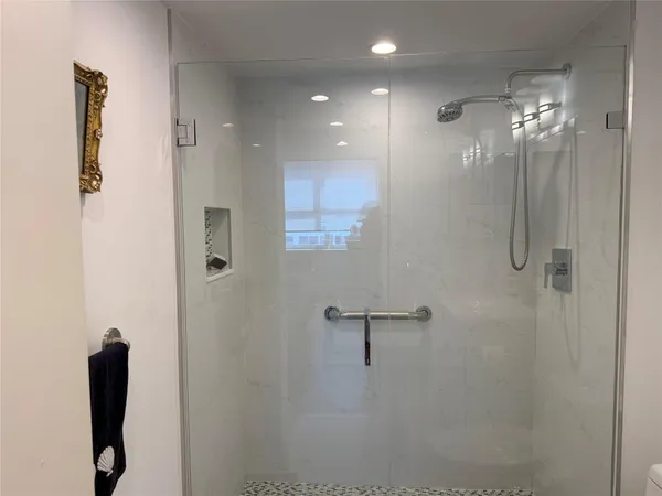 $2,100 | 101 Briny Avenue, Unit 2010, Pompano Beach, FL 33062