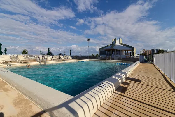 $2,100 | 101 Briny Avenue, Unit 2010, Pompano Beach, FL 33062