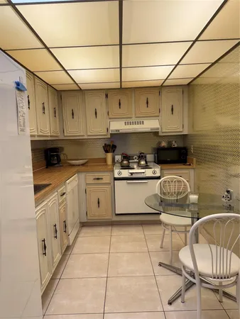 $2,100 | 101 Briny Avenue, Unit 2010, Pompano Beach, FL 33062