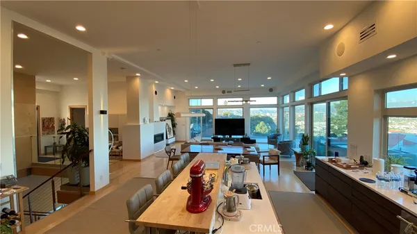 $25,000 | 7015 Wrightcrest Drive, Culver City, CA 90232