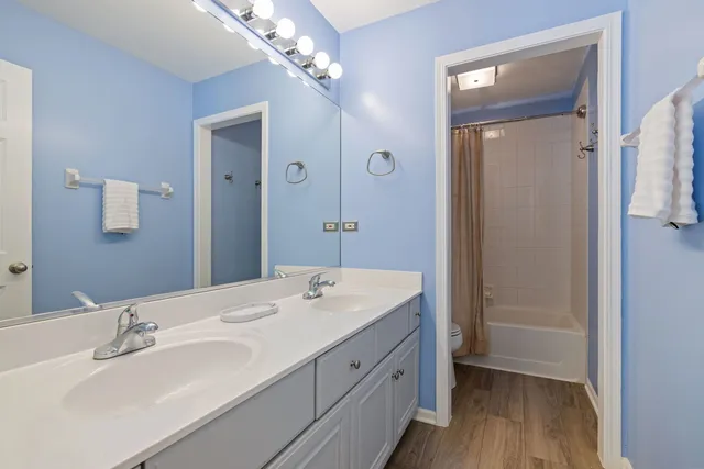 $579,900 | 3311 Fairmont Avenue, Naperville, IL 60564