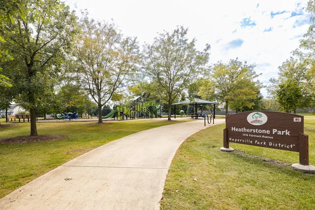 $579,900 | 3311 Fairmont Avenue, Naperville, IL 60564