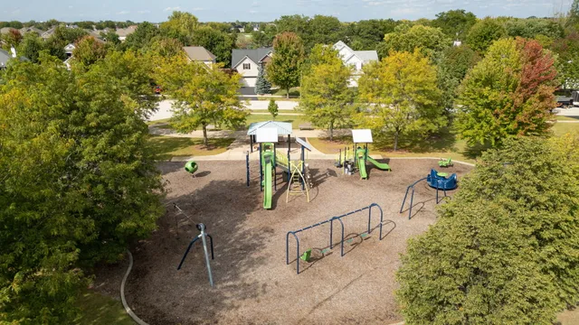 $579,900 | 3311 Fairmont Avenue, Naperville, IL 60564