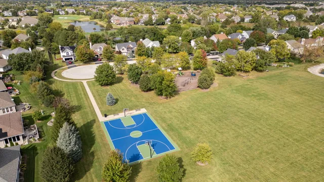 $579,900 | 3311 Fairmont Avenue, Naperville, IL 60564