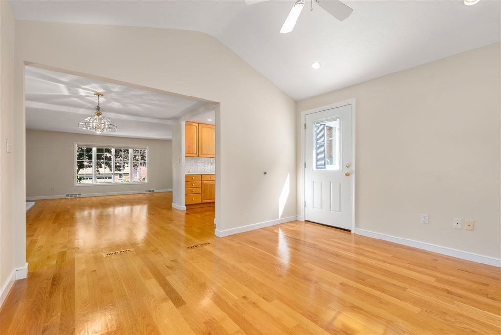 114 Albemarle Road Norwood, MA 02062 - Photo 12 of 42