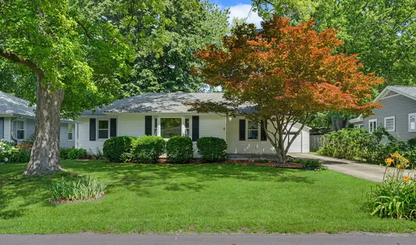 $239,900 | 718 Dover Place, Champaign, IL 61820