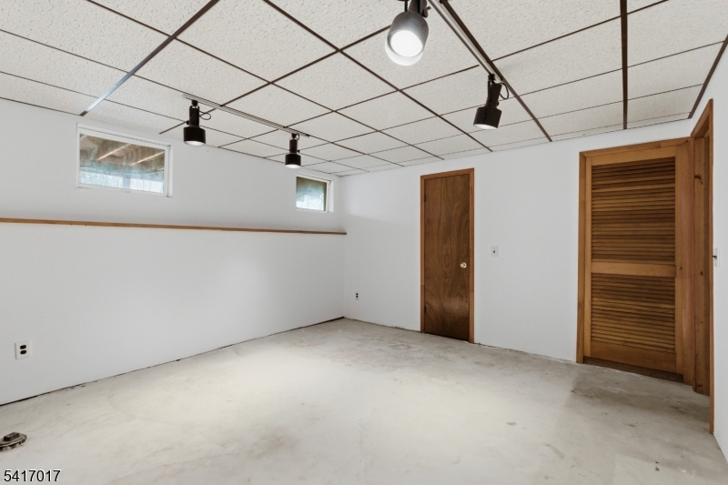 23 Manchester Road Flemington, NJ 08822 - Photo 15 of 16