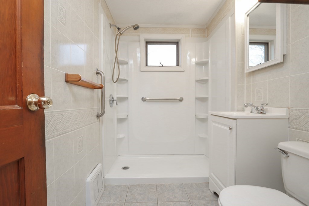 21 Watling Street Springfield, MA 01104 - Photo 19 of 32 Gallery Image 19