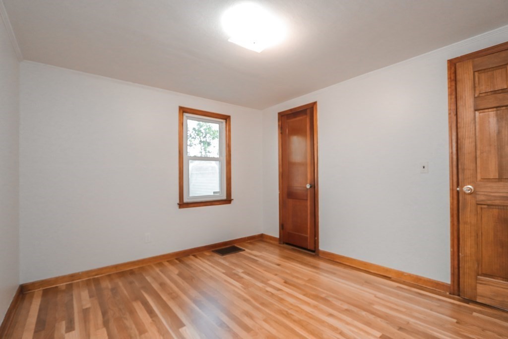 21 Watling Street Springfield, MA 01104 - Photo 20 of 32 Gallery Image 20