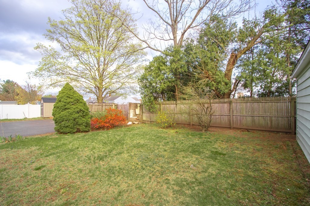 21 Watling Street Springfield, MA 01104 - Photo 27 of 32 Gallery Image 27
