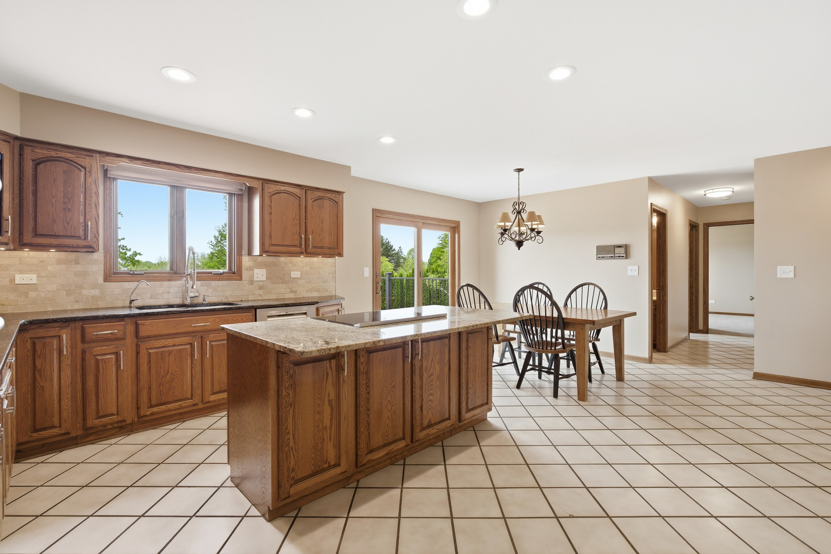 2208 Shetland Road Inverness, IL 60010 - Photo 11 of 48