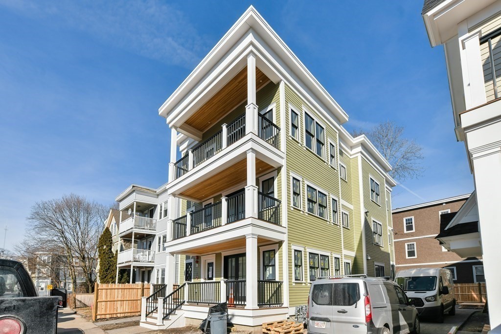 34 Rossmore Road, Unit PH Boston, MA 02130 - Photo 7 of 40 Gallery Image 7