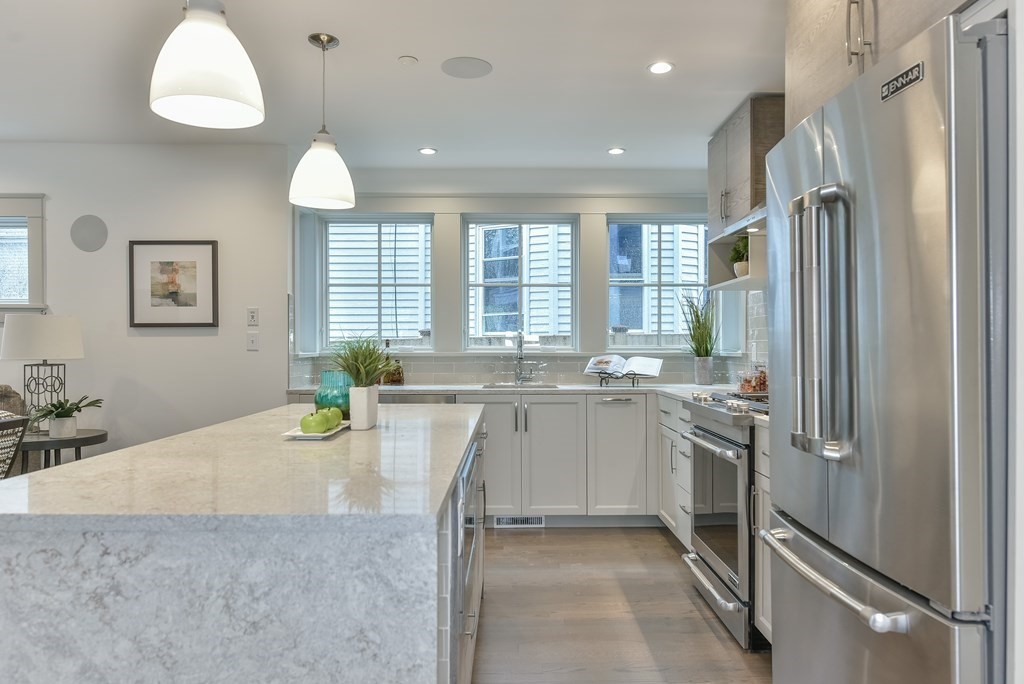 34 Rossmore Road, Unit PH Boston, MA 02130 - Photo 9 of 40 Gallery Image 9