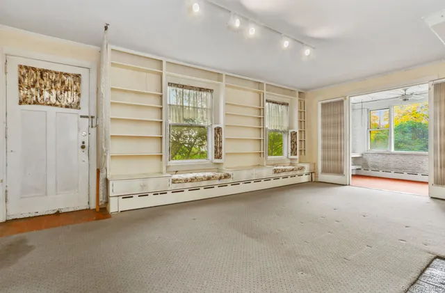 $698,000 | 24 Muir Place, New Rochelle, NY 10801