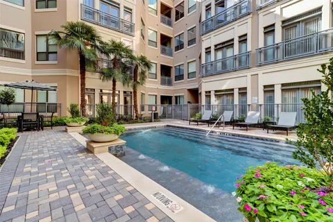 $1,695 | 1901 Post Oak Boulevard, Unit 2302, Houston, TX 77056
