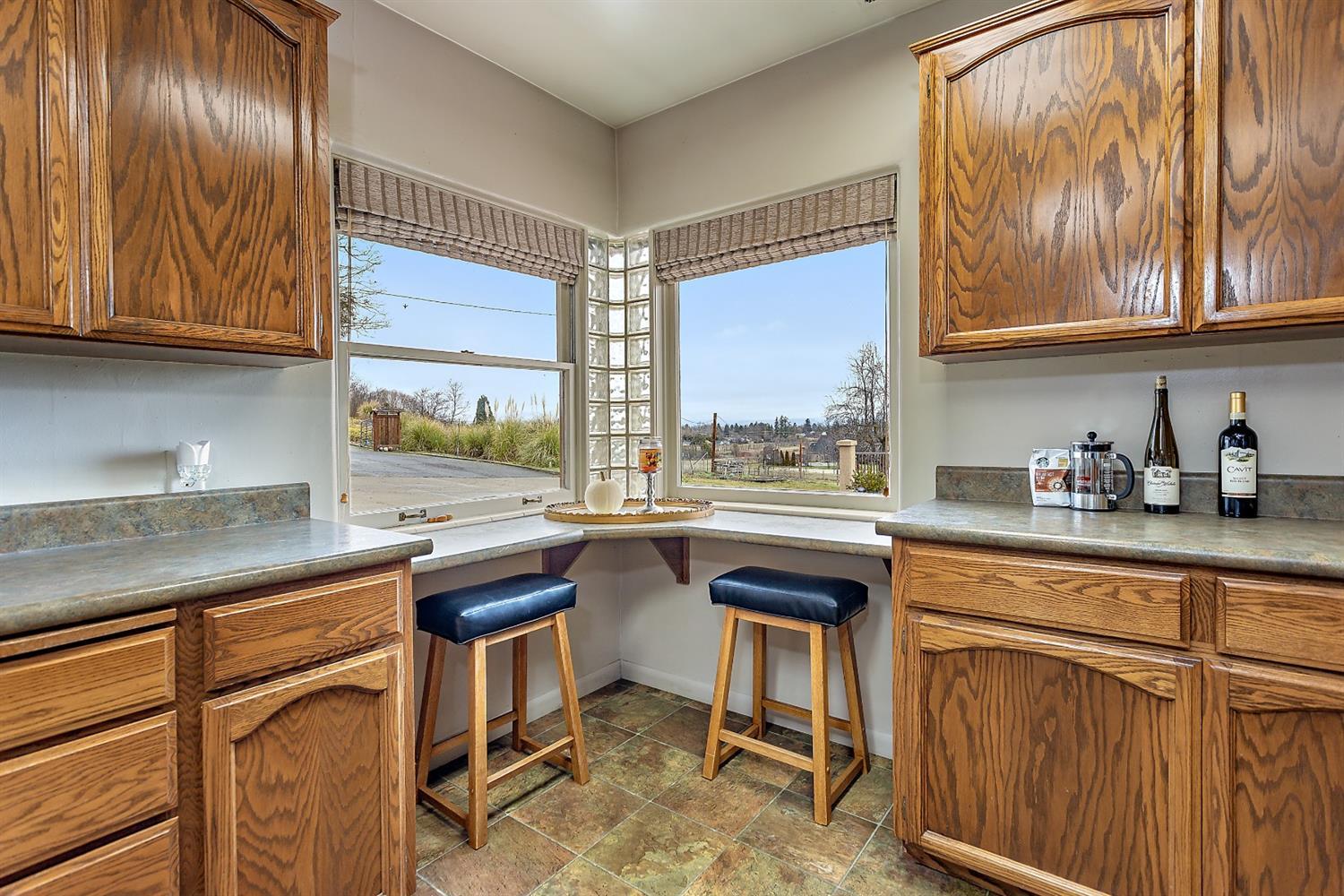 1663 South Stage Road Medford, OR 97501 - Photo 23 of 35 Gallery Image 23