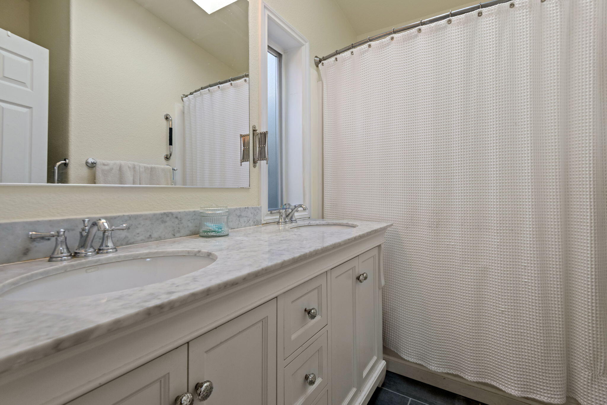 19032 Pumice Butte Road Bend, OR 97702 - Photo 15 of 34 13-web-or-mls-DSC_1499