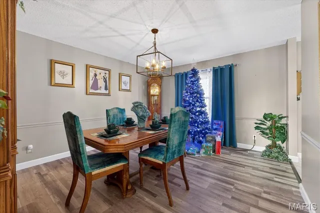 $289,900 | 618 Fox Plains Drive, Florissant, MO 63034