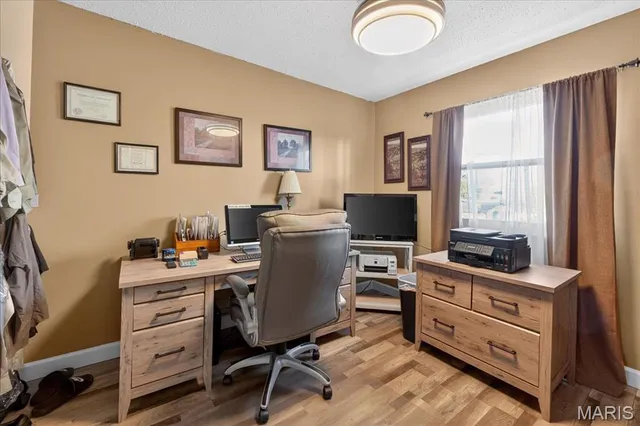 $289,900 | 618 Fox Plains Drive, Florissant, MO 63034