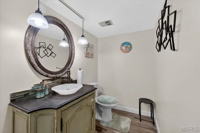 $289,900 | 618 Fox Plains Drive, Florissant, MO 63034