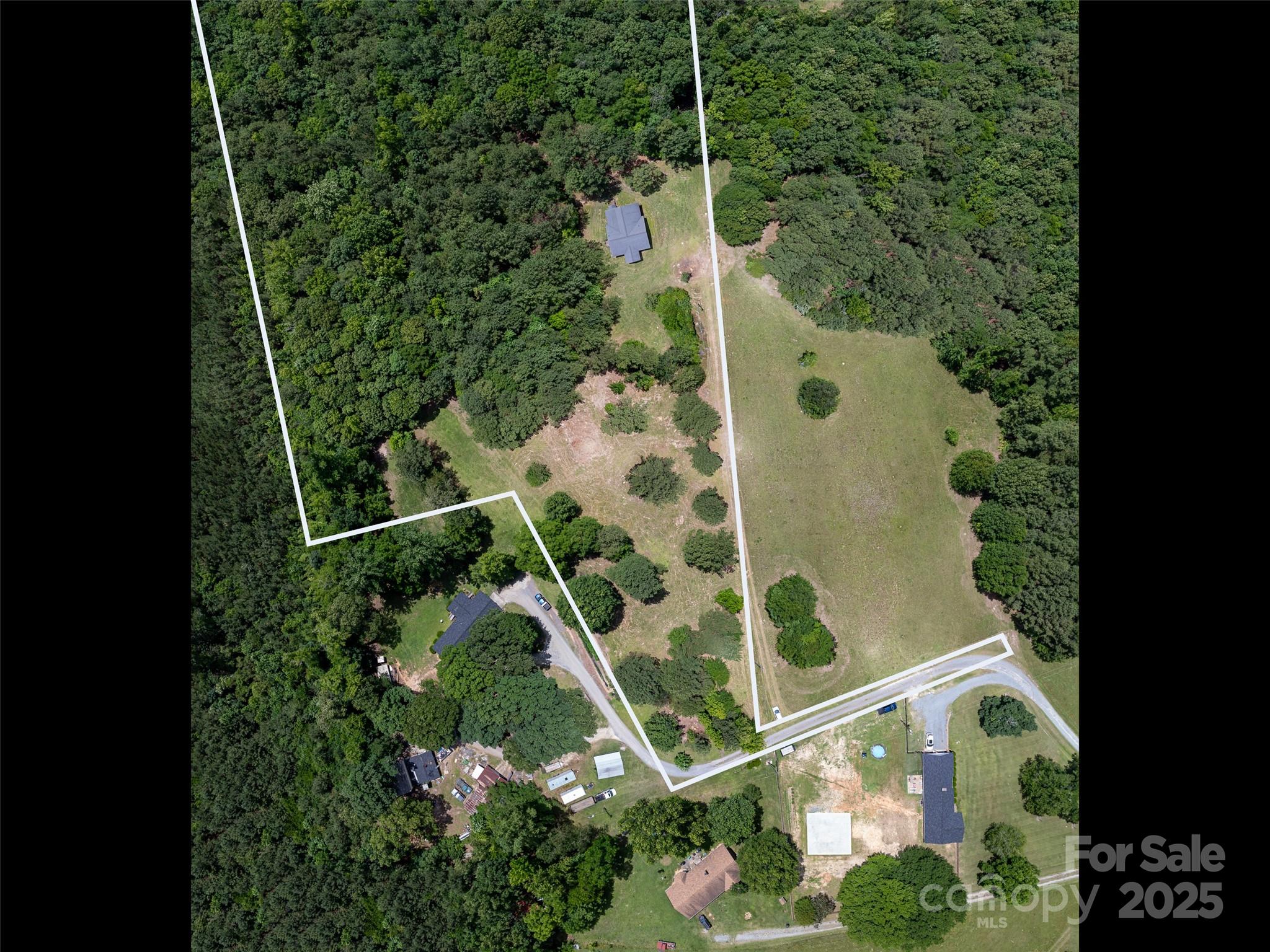 5410 A R Gordon Road Waxhaw, NC 28173 - Photo 3 of 31 a view of a garden